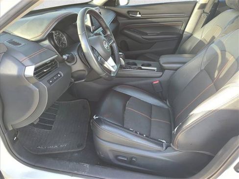Used 2020 Nissan Altima 2.5 SR FWD image 11