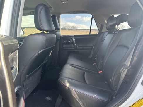 Used 2019 Toyota 4Runner TRD Off-Road Premium image 31