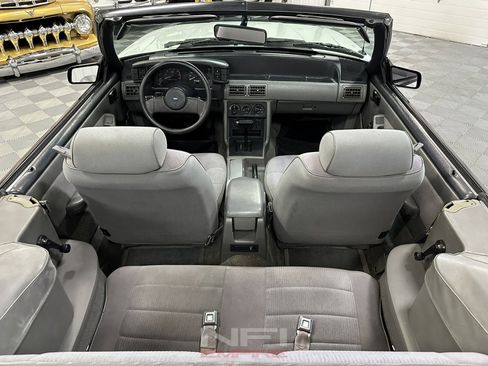 Used 1987 Ford Mustang LX image 32