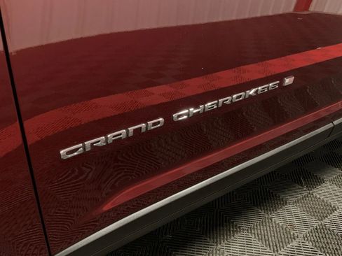 Used 2021 Jeep Grand Cherokee L Limited image 12