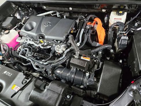 Used 2023 Toyota RAV4 XSE AWD/4WD image 26
