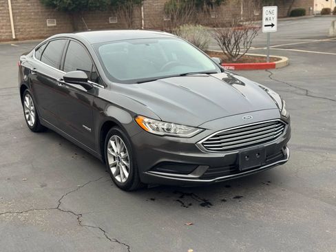 Used 2017 Ford Fusion S image 8