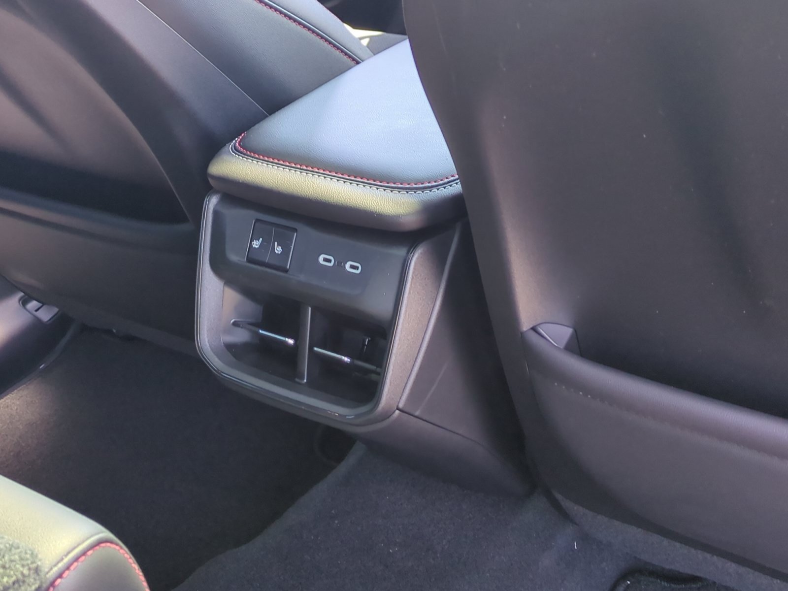 New 2026 Dodge Charger R/T AWD/4WD image 32