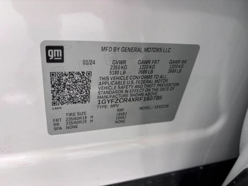 Used 2024 Cadillac XT4 Premium Luxury w/ Technology Package FWD image 39