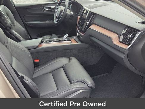Used 2024 Volvo XC60 B5 Ultimate w/ Protection Package Premier AWD/4WD image 18