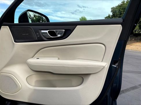 New 2026 Volvo V60 B5 Cross Country Plus w/ Climate Package image 30