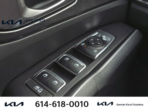 Certified 2025 Kia Sorento LX FWD image 26