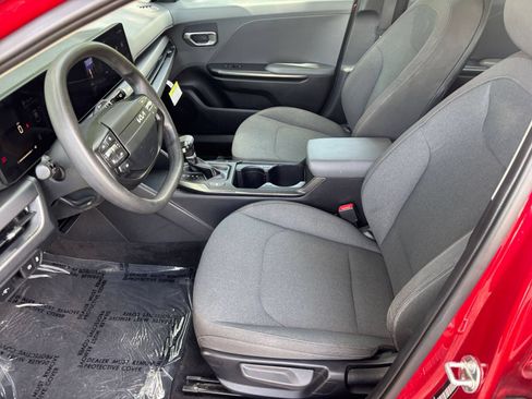 Used 2025 Kia K4 FWD image 29