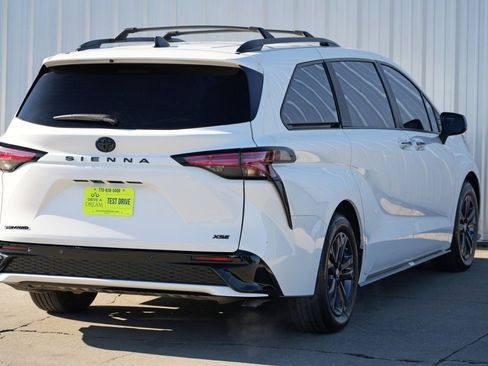 Used 2025 Toyota Sienna XSE w/ XSE Plus Package image 54
