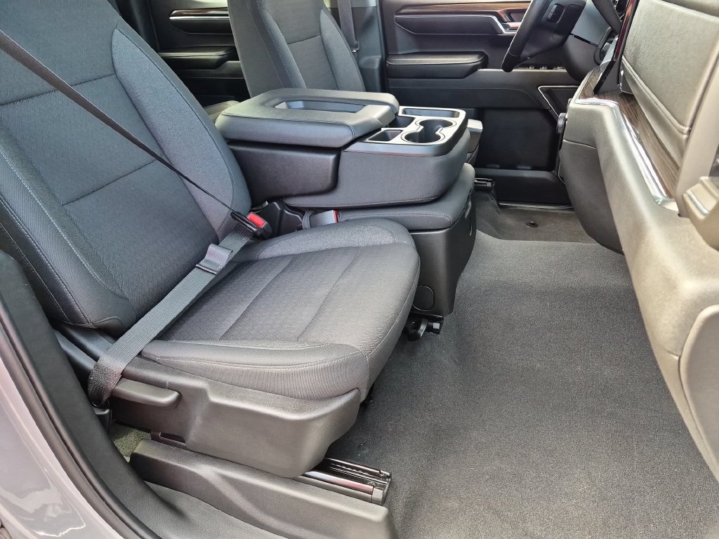 Certified 2024 Chevrolet Silverado 1500 LT AWD/4WD image 28