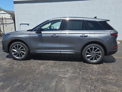 Used 2024 Lincoln Corsair AWD w/ Equipment Group 101A image 8