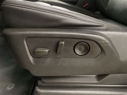 Used 2023 Chevrolet Tahoe LT image 14