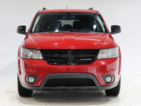 Used 2019 Dodge Journey SE w/ Premium Group AWD/4WD image 2