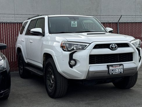Used 2019 Toyota 4Runner TRD Off-Road Premium w/ Wilderness Package image 2
