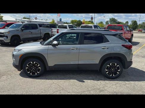 Used 2023 Chevrolet TrailBlazer LT w/ Convenience Package AWD/4WD image 33