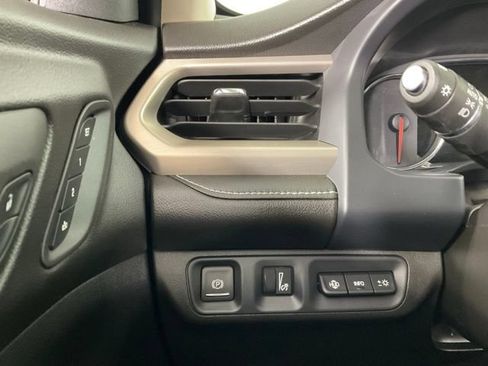 Used 2023 GMC Acadia Denali w/ Trailering Package AWD/4WD image 18