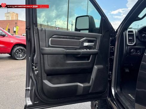 Used 2024 RAM 2500 Big Horn w/ Night Edition AWD/4WD image 23