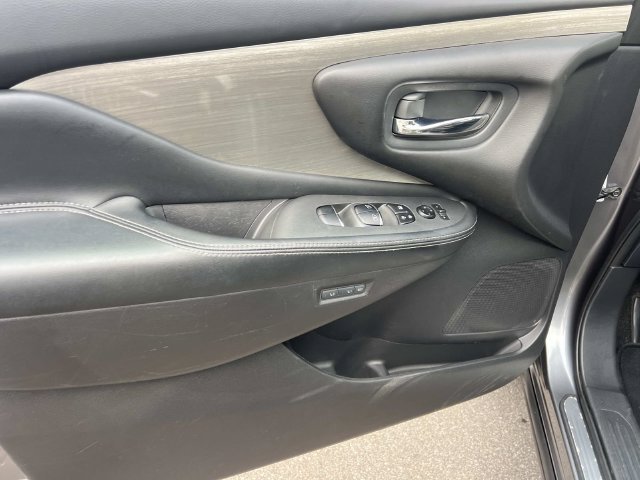 Used 2017 Nissan Murano SL AWD/4WD image 14