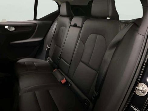 Used 2025 Volvo XC40 B5 Core image 52