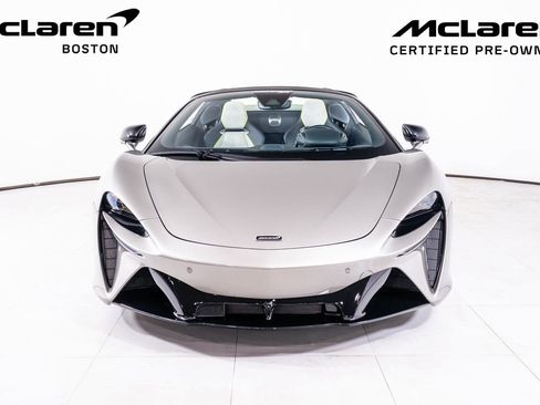 Used 2025 McLaren Artura Spider RWD image 10