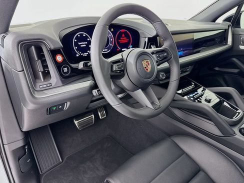 New 2026 Porsche Cayenne AWD/4WD image 4