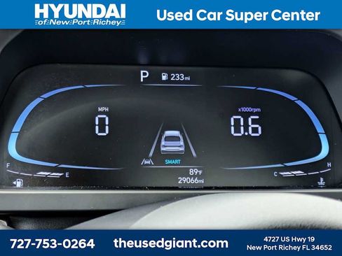 Used 2024 Hyundai Elantra SE FWD image 27