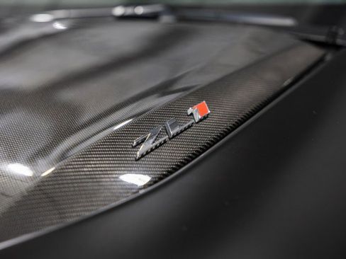 Used 2018 Chevrolet Camaro ZL1 image 40