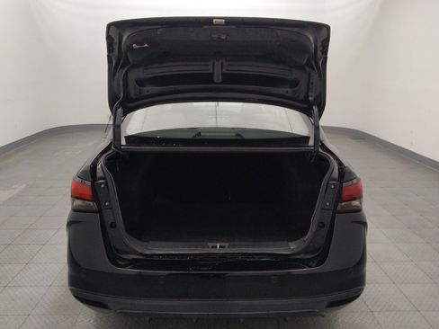 Used 2020 Nissan Versa S FWD image 29