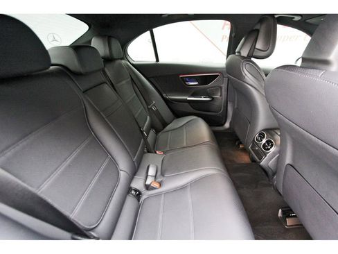 Used 2024 Mercedes-Benz C 300 Sedan image 10