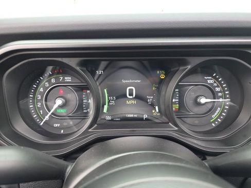Used 2025 Jeep Wrangler Unlimited Rubicon 4xe w/ Safety Group AWD/4WD image 27