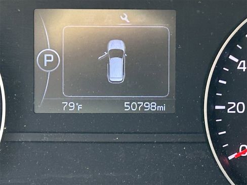 Used 2019 Kia Sportage LX image 11