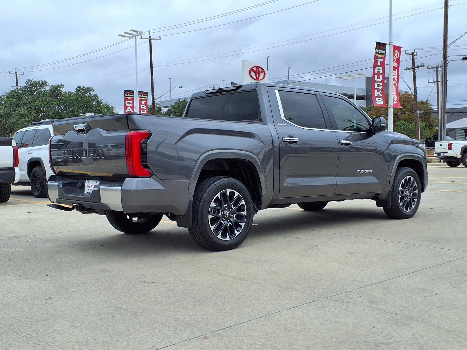 Certified 2025 Toyota Tundra Limited AWD/4WD image 5