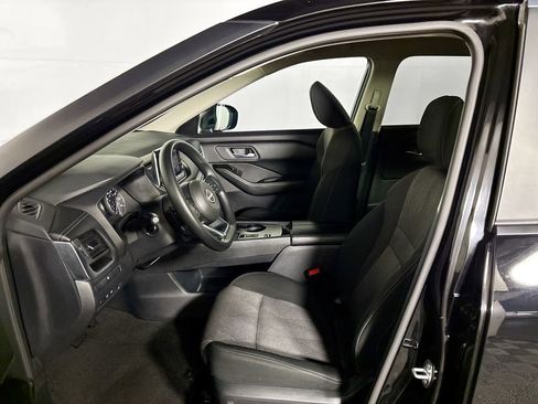 Used 2024 Nissan Rogue SV FWD image 11