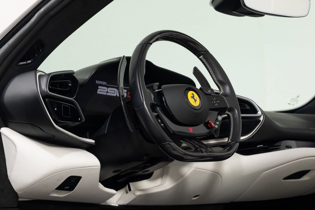 Used 2025 Ferrari 296 GTS RWD image 29