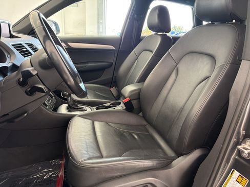 Used 2018 Audi Q3 2.0T Premium w/ Convenience Package AWD/4WD image 5