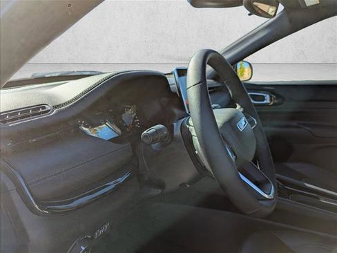 Used 2025 Jeep Compass Latitude w/ Altitude Special Edition image 12