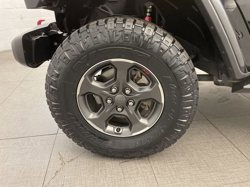 Used 2020 Jeep Gladiator Rubicon image 11