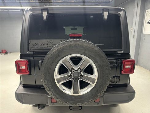 Used 2020 Jeep Wrangler Unlimited Sahara AWD/4WD image 6