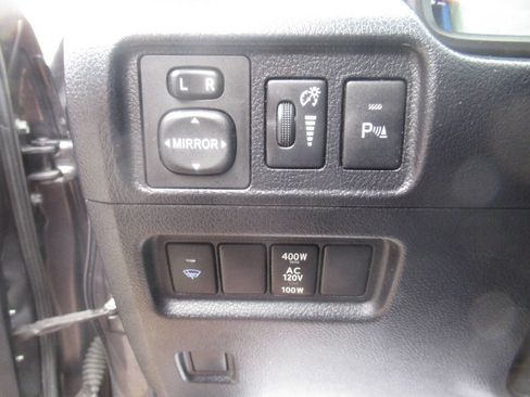 Used 2014 Toyota 4Runner Limited AWD/4WD image 19