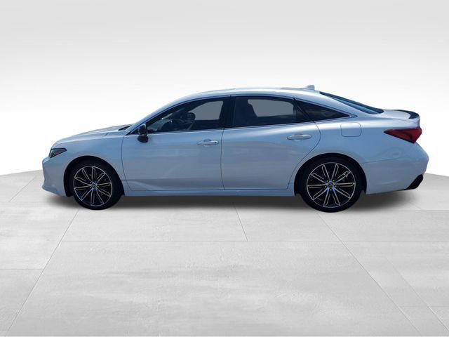 Used 2019 Toyota Avalon XSE w/ All Weather Liner Package FWD image 7