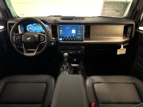 New 2025 Ford Bronco Outer Banks image 5