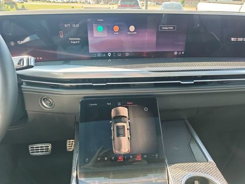 Used 2025 Cadillac Escalade V w/ LPO, Floor Liner Package AWD/4WD image 21
