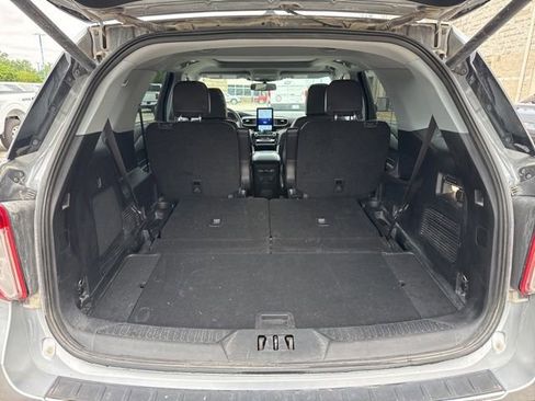 Used 2023 Ford Explorer Limited w/ Limited Technology Package AWD/4WD image 15