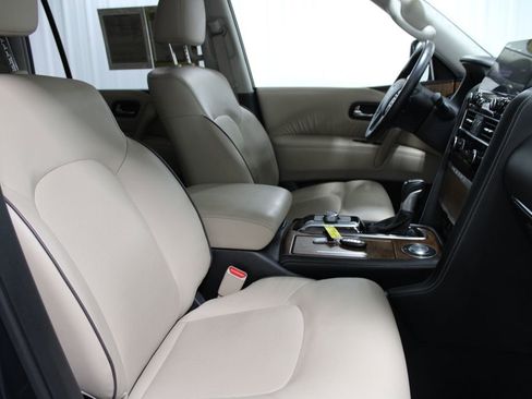 Used 2024 Nissan Armada SL w/ Captain's Chairs Package image 24