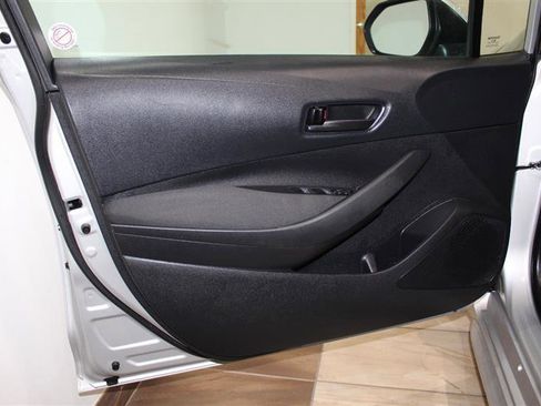 Used 2024 Toyota Corolla LE image 22