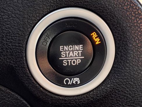 Used 2022 Chrysler 300 Touring image 18