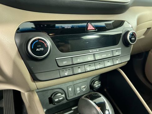 Used 2020 Hyundai Tucson Limited w/ Cargo Package image 24