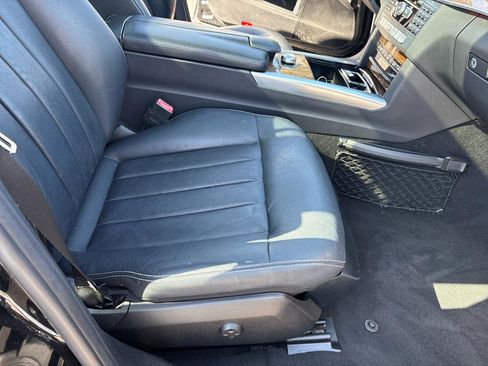 Used 2014 Mercedes-Benz E 350 4MATIC Sedan image 25