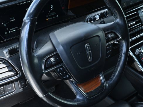 Used 2019 Lincoln Navigator Reserve AWD/4WD image 27