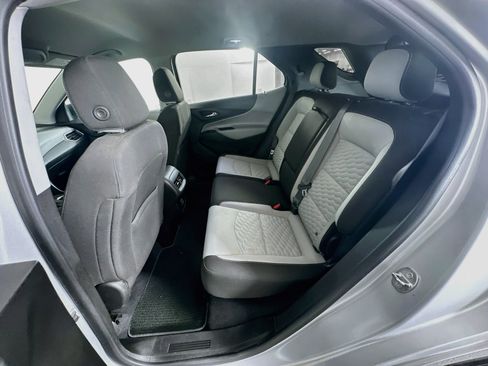 Used 2021 Chevrolet Equinox LS w/ LS Convenience Package FWD image 25